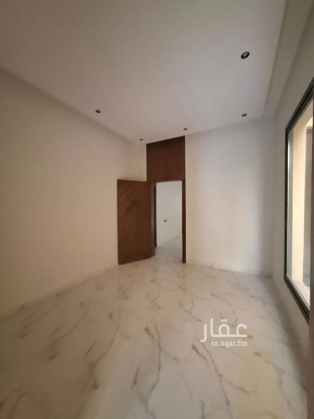 5 bedroom floor in Tuwaiq 8