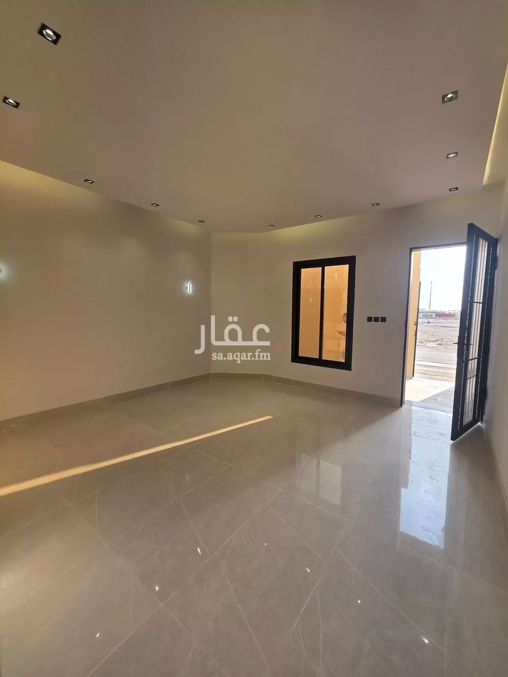 دور 5 غرف في طيبة 7