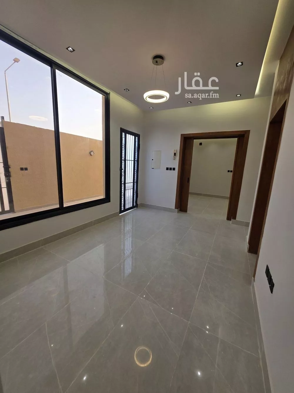 دور 5 غرف في طيبة 8