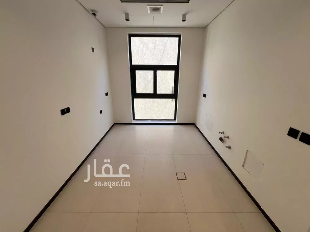دور 4 غرف في النرجس 10