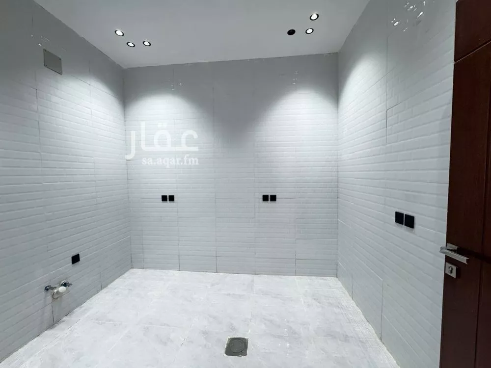 5 bedroom floor in Dahiat Namar 11