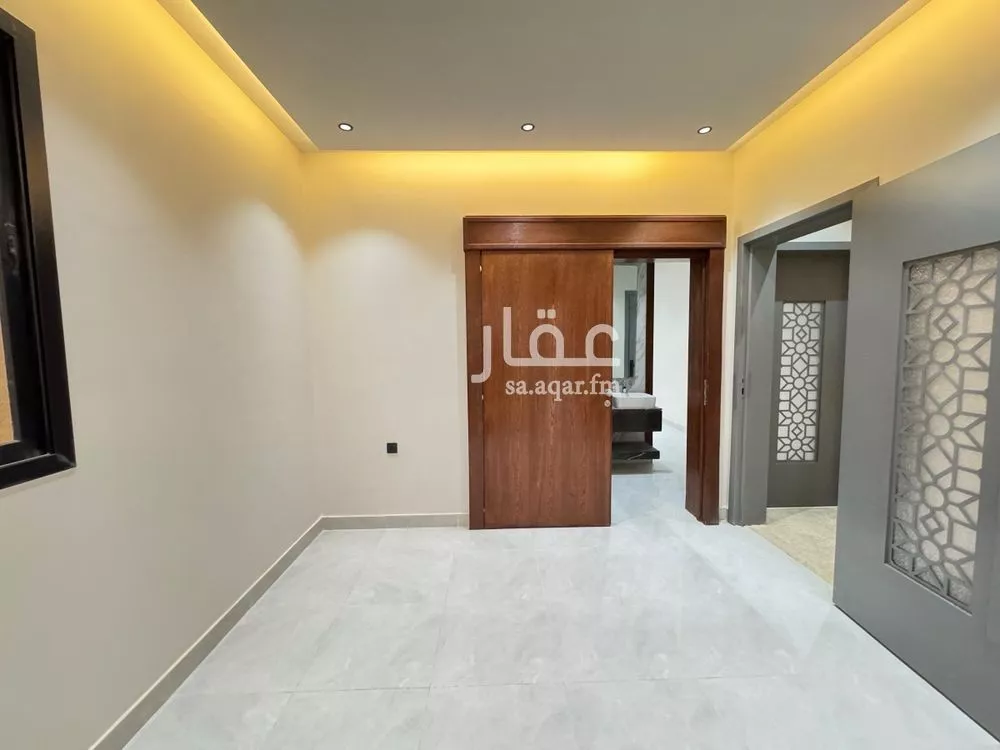 5 bedroom floor in Dahiat Namar 12