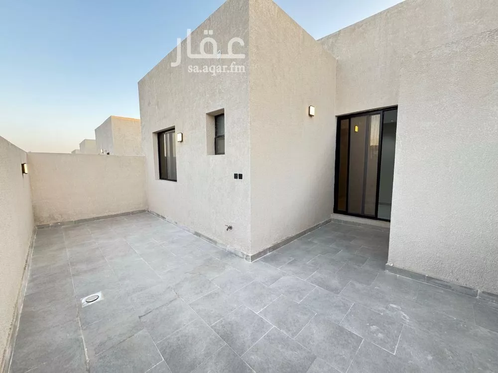 5 bedroom floor in Dahiat Namar 14