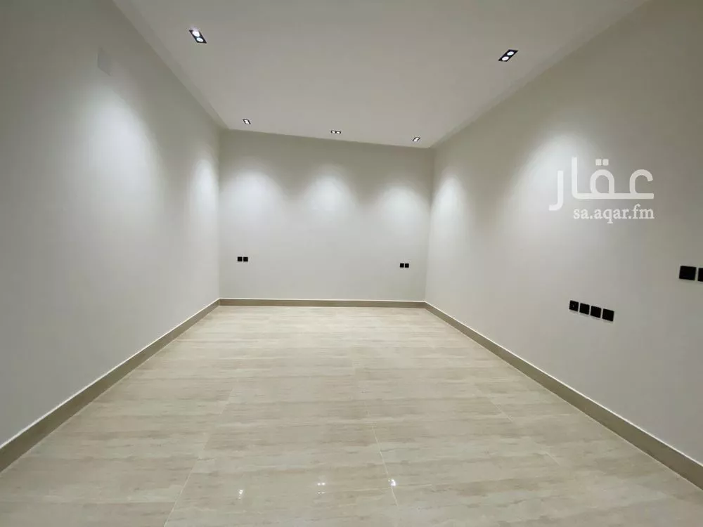 3 bedroom floor in Okaz 11