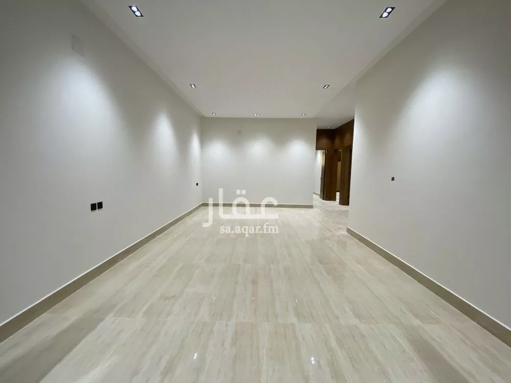 3 bedroom floor in Okaz 13