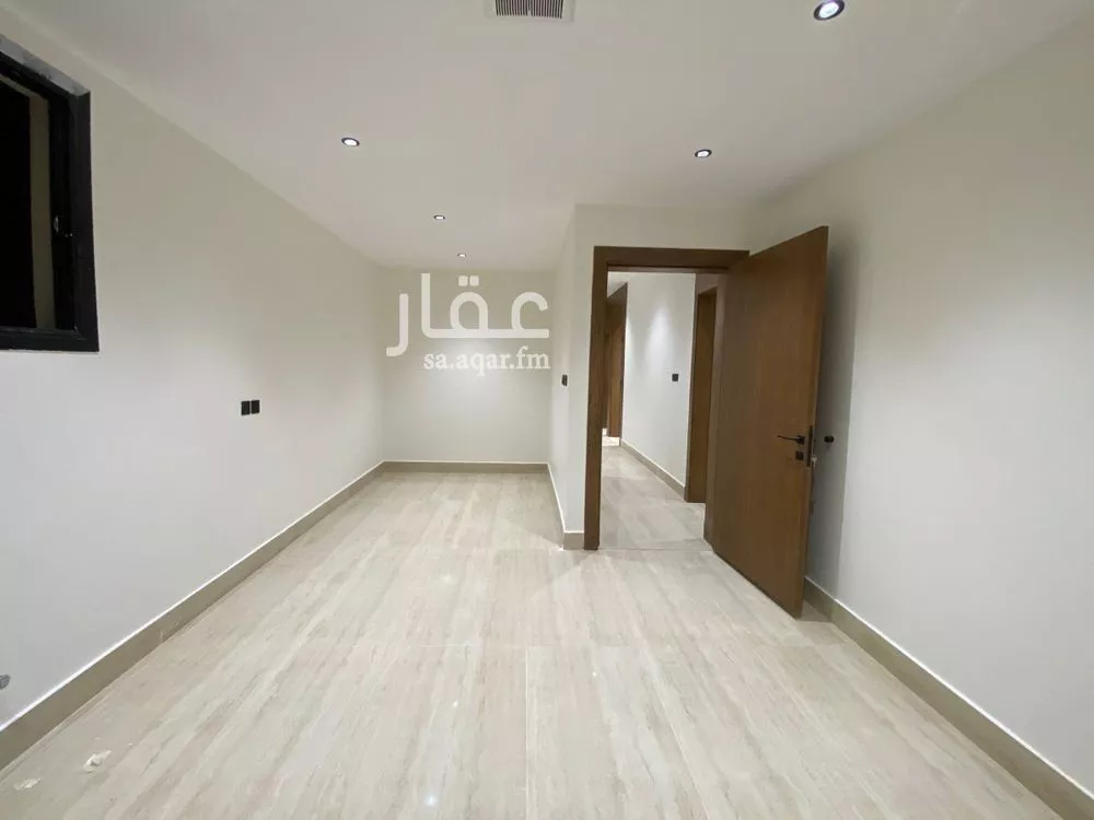 3 bedroom floor in Okaz 6