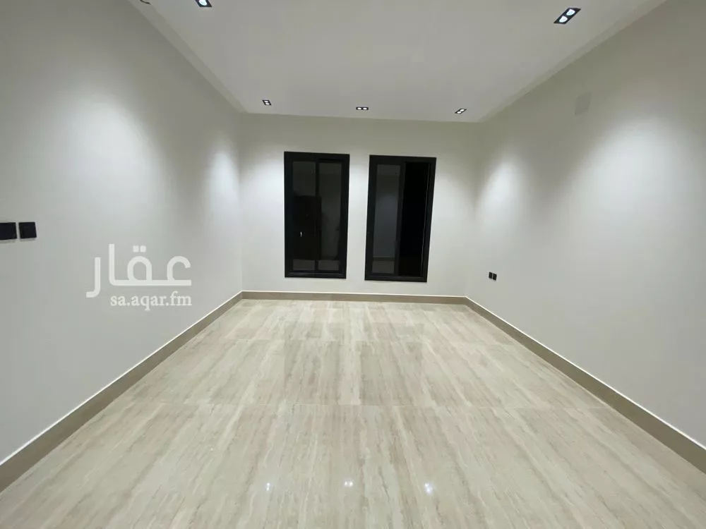 3 bedroom floor in Okaz 8