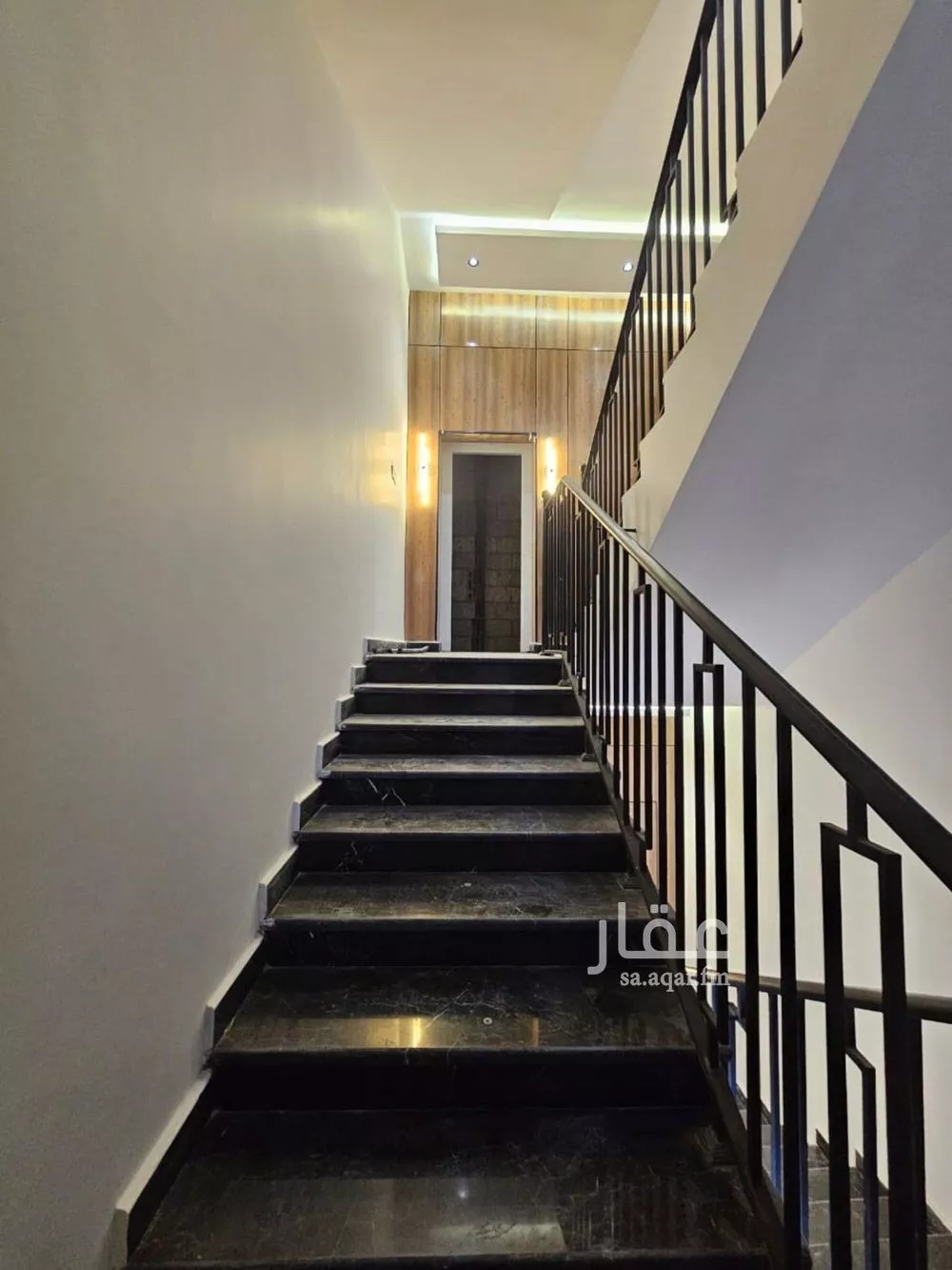3 bedroom floor in Tuwaiq 5
