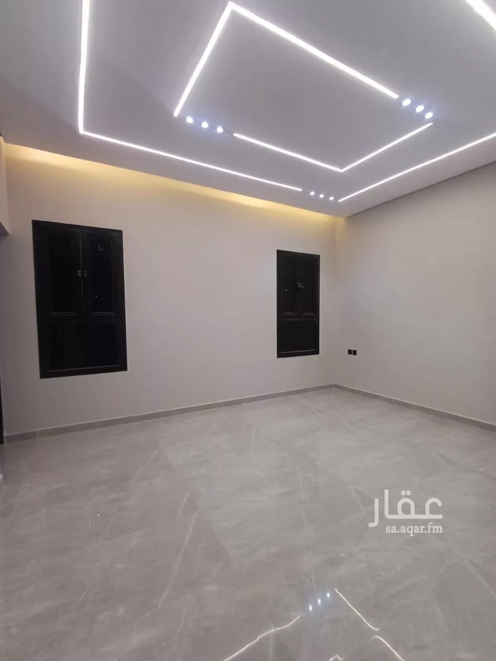 4 bedroom floor in Al Janadriyah 12
