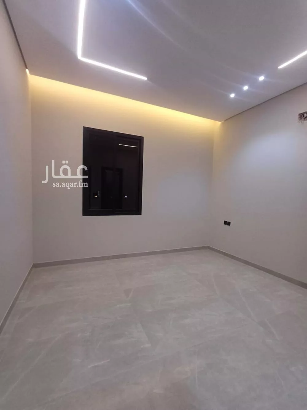 4 bedroom floor in Al Janadriyah 3