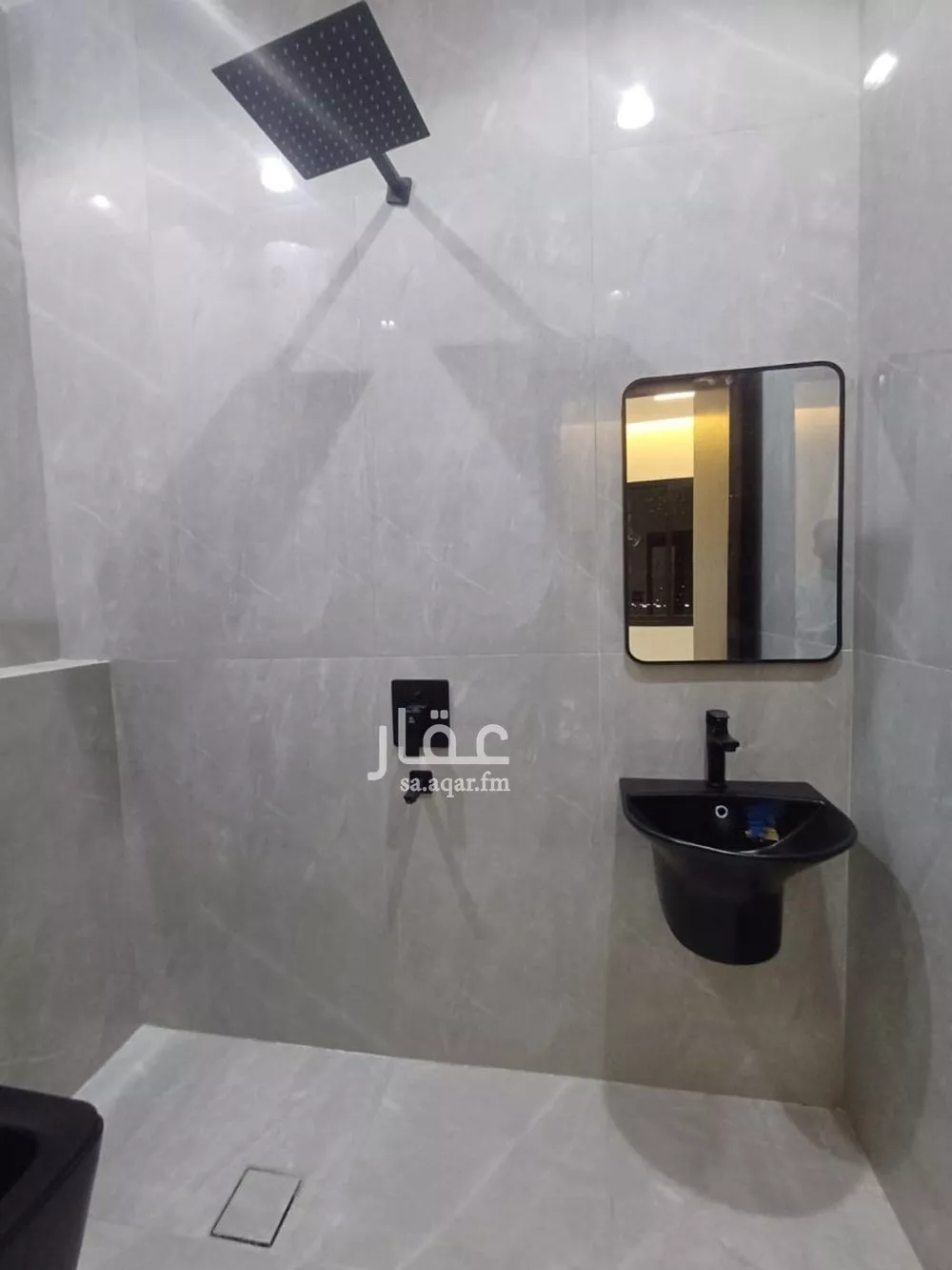 4 bedroom floor in Al Janadriyah 7