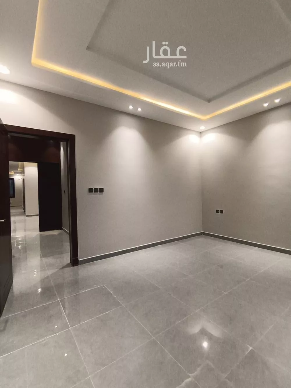 4 bedroom floor in Al Janadriyah 21