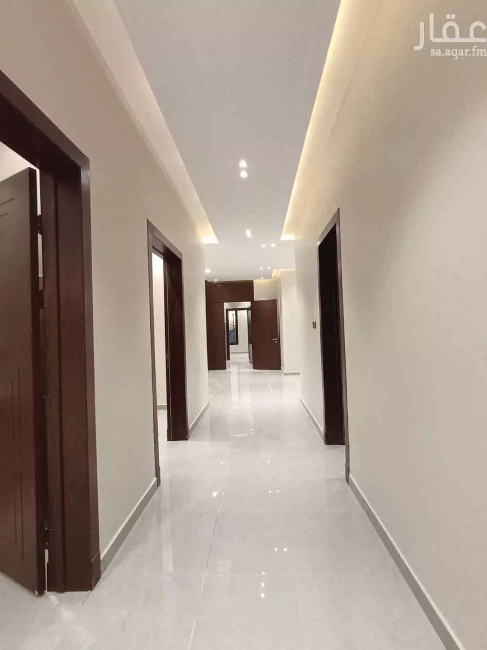 4 bedroom floor in Al Janadriyah 7