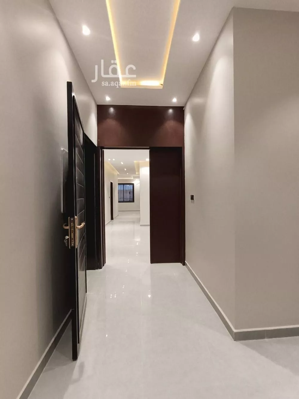 4 bedroom floor in Al Janadriyah 8