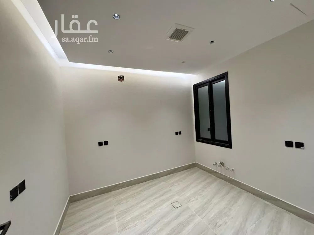 3 bedroom floor in Dirab 10