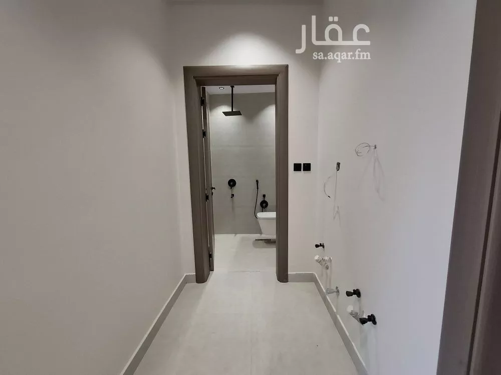 دور 4 غرف في السويدي 14