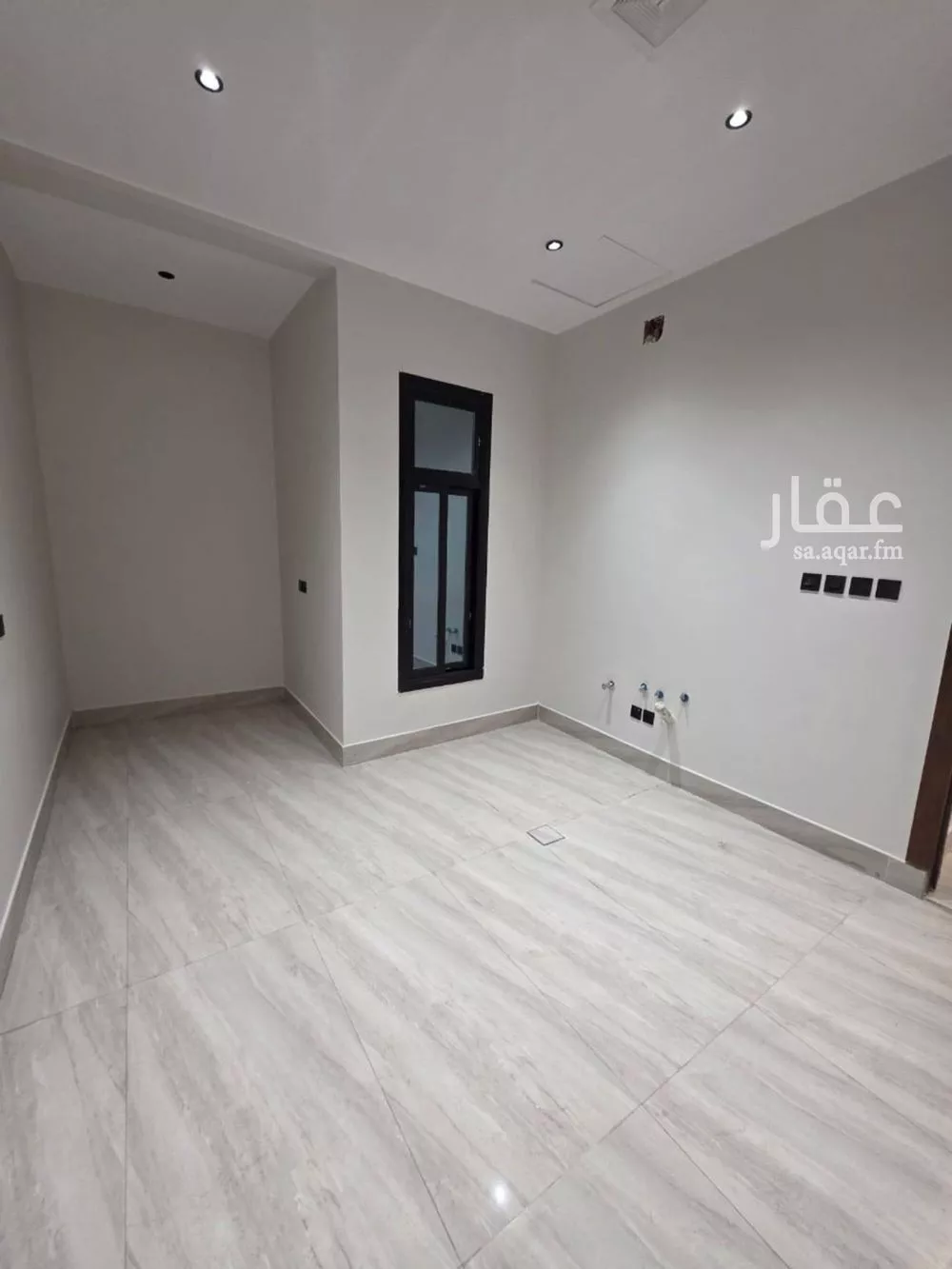 4 bedroom floor in Dirab 5