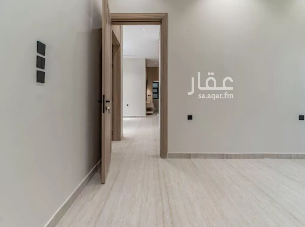 3 bedroom floor in Al Janadriyah 11