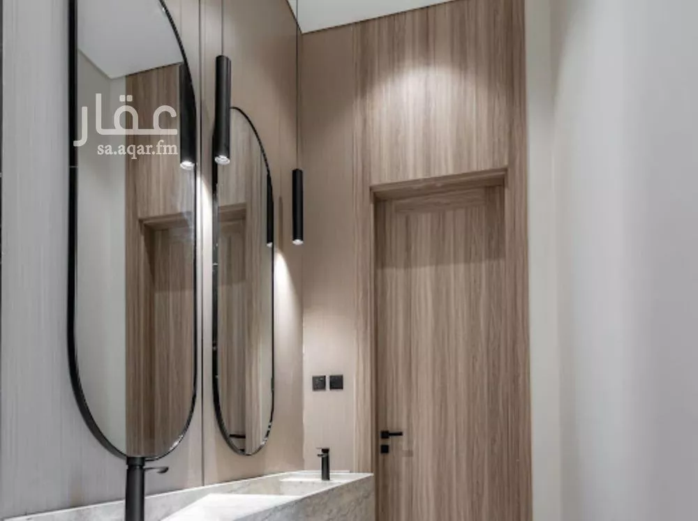 3 bedroom floor in Al Janadriyah 8
