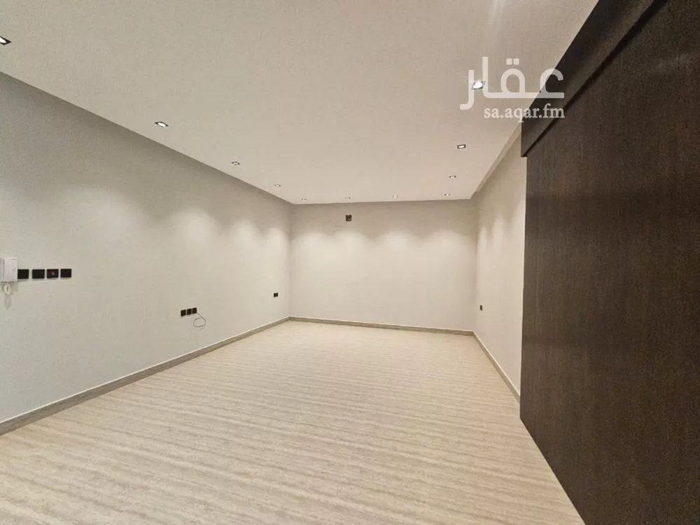 دور 3 غرف في العارض 12