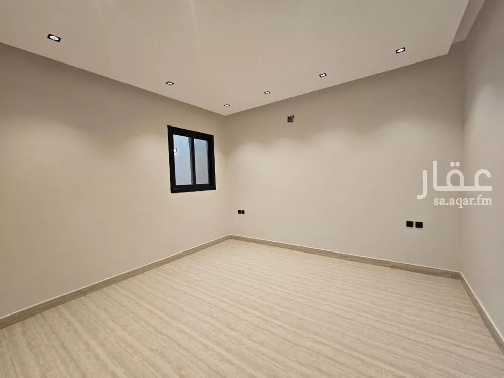 دور 3 غرف في العارض 14