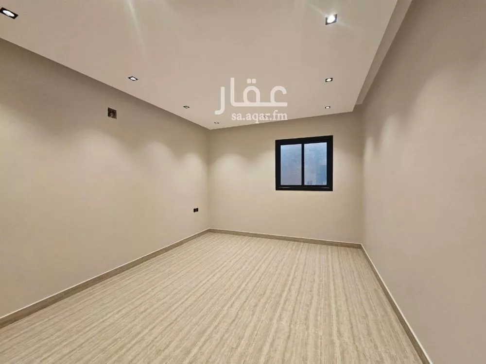 دور 3 غرف في العارض 17