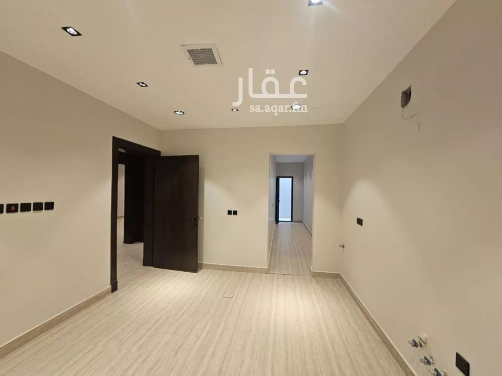 دور 3 غرف في العارض 8