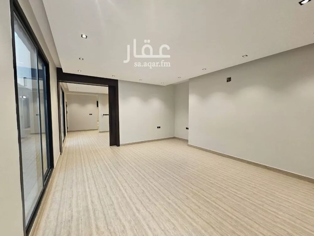 دور 3 غرف في العارض 9