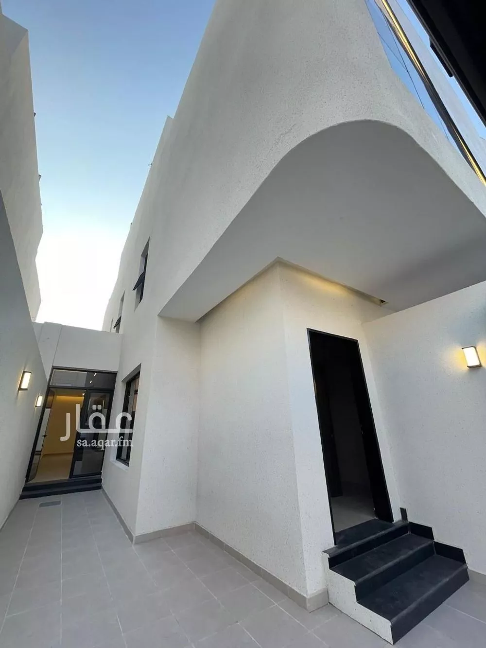 3 bedroom floor in As Suwaidi Al Gharabi 9