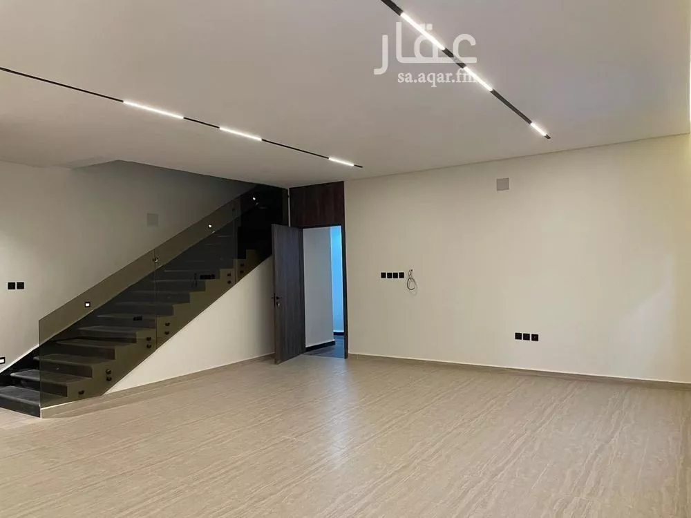 3 bedroom floor in As Suwaidi Al Gharabi 10