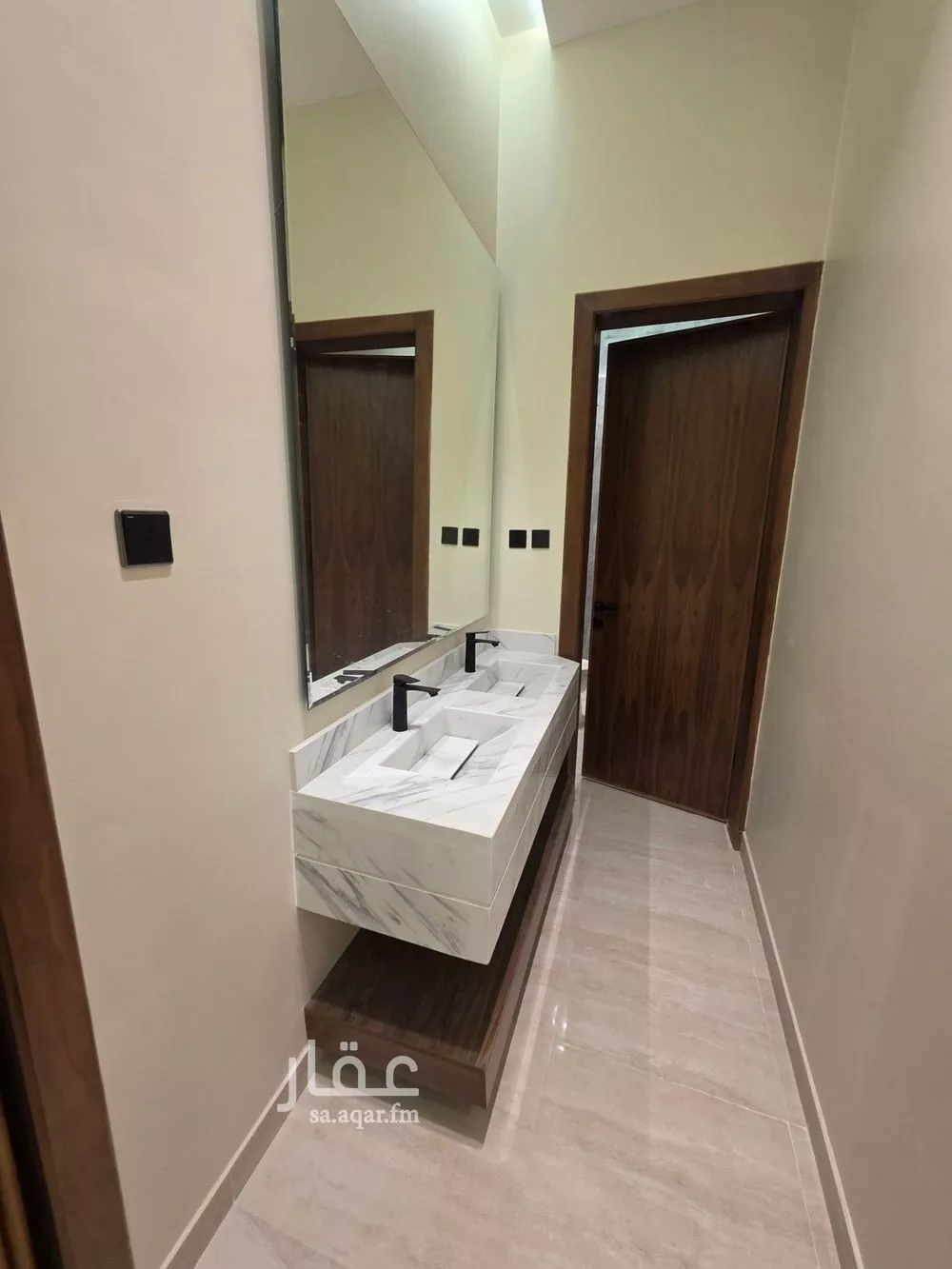 5 bedroom floor in Dirab 11