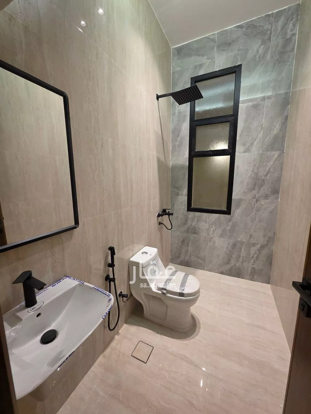 5 bedroom floor in Dirab 5