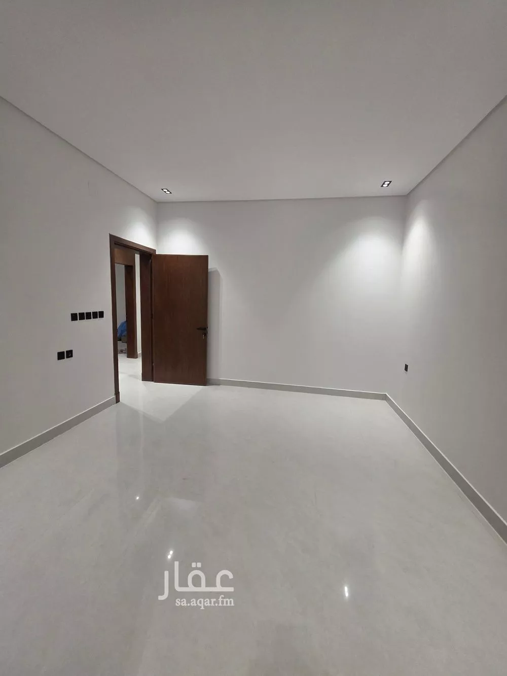 دور 5 غرف في طويق 20