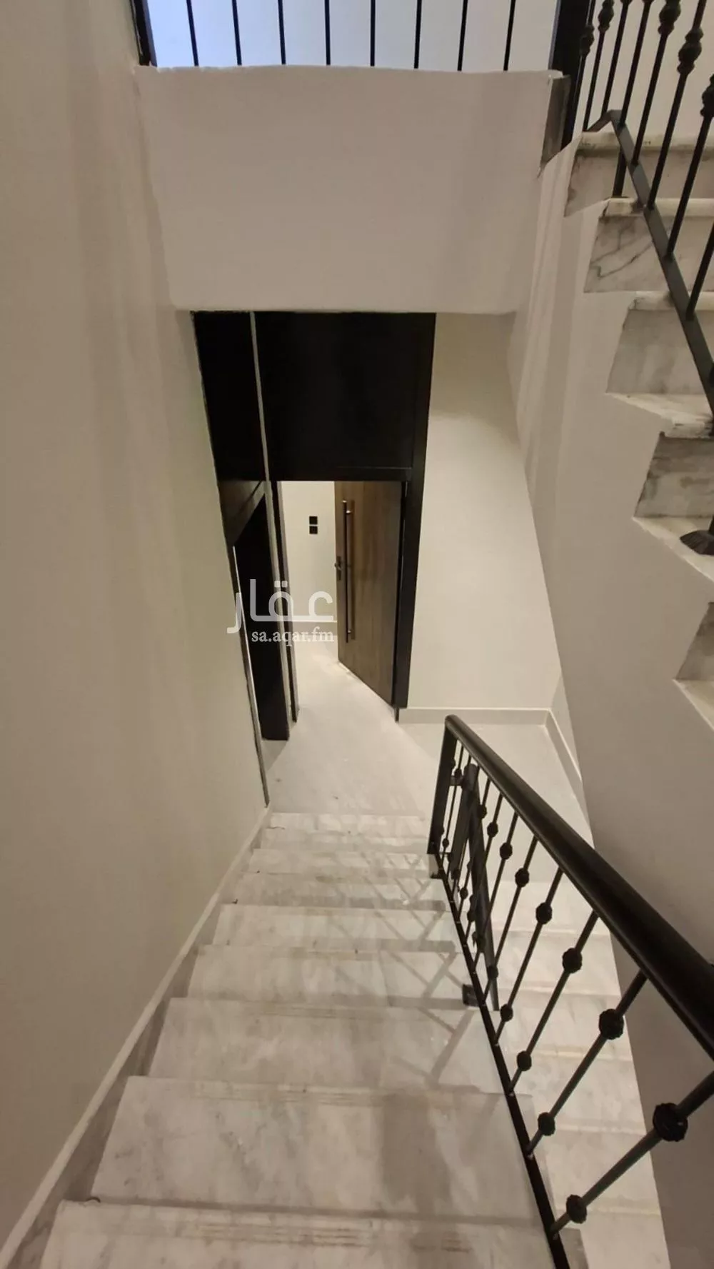 6 bedroom floor in Dirab 16