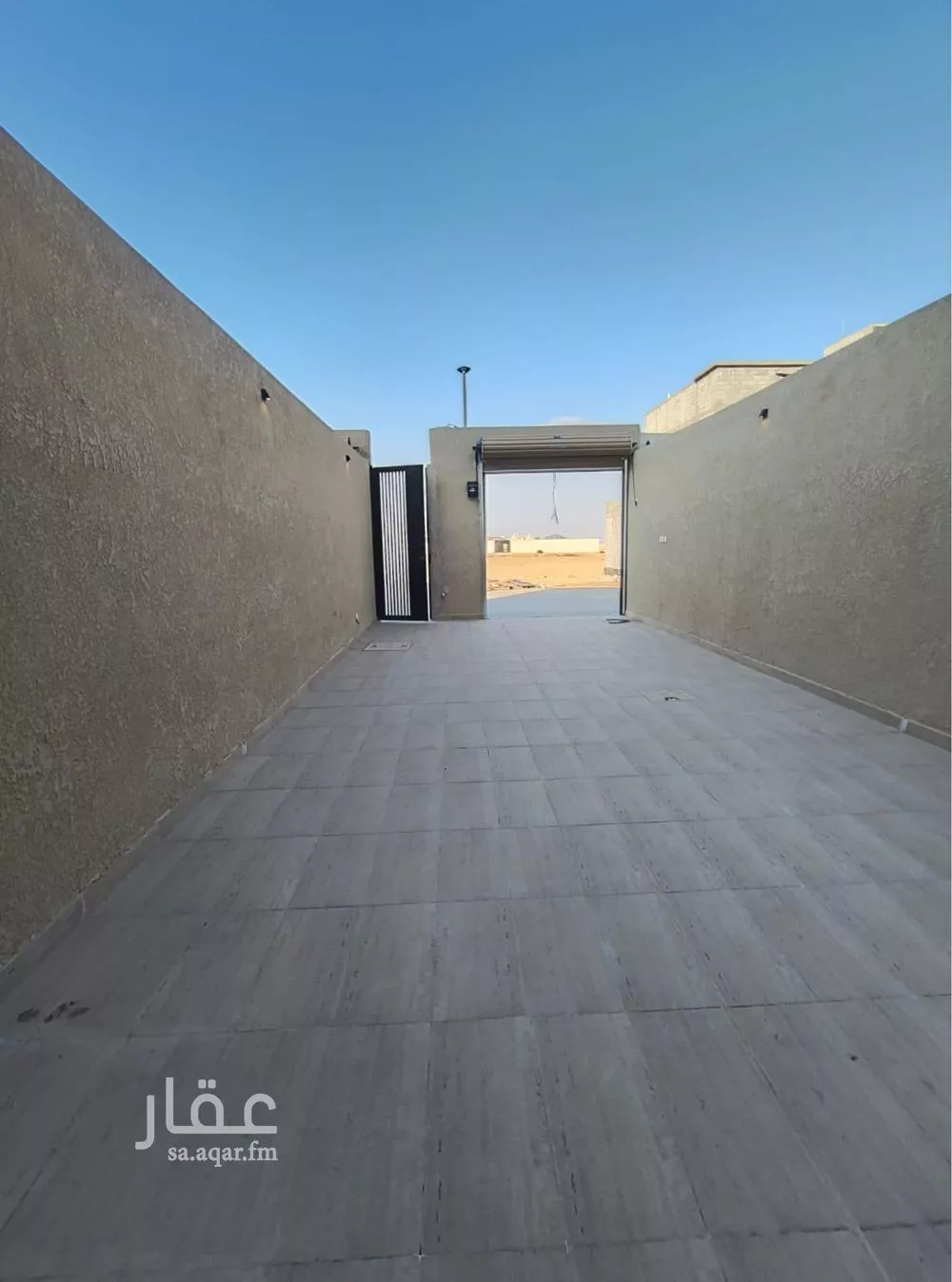 5 bedroom floor in Dahiat Namar 15