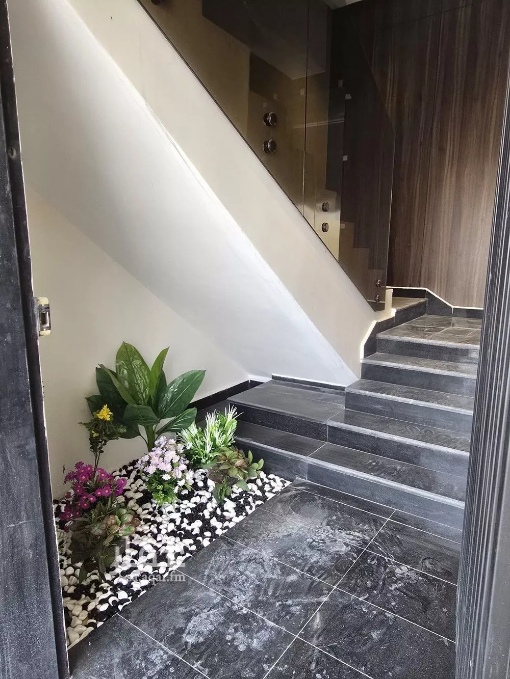 3 bedroom floor in Al Zahrah 8