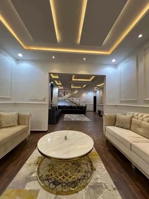 4 bedroom villa in Al Qadisiyah 3