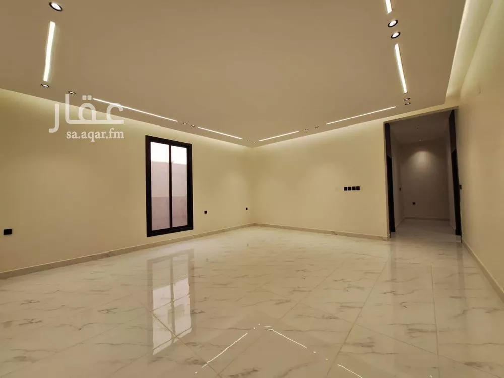 5 bedroom floor in Al Munsiyah 5