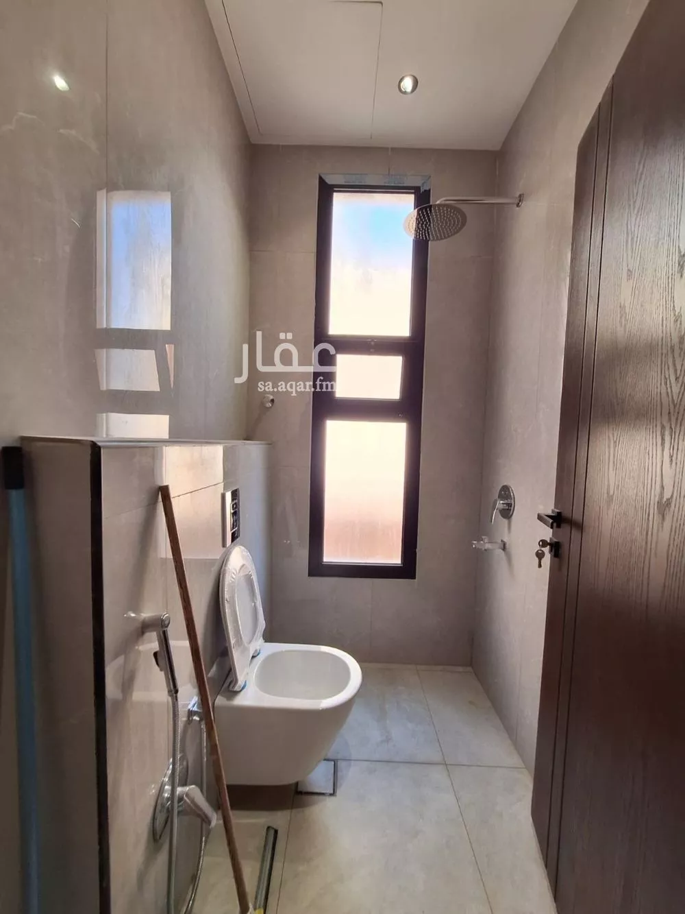 5 bedroom floor in Al Munsiyah 7