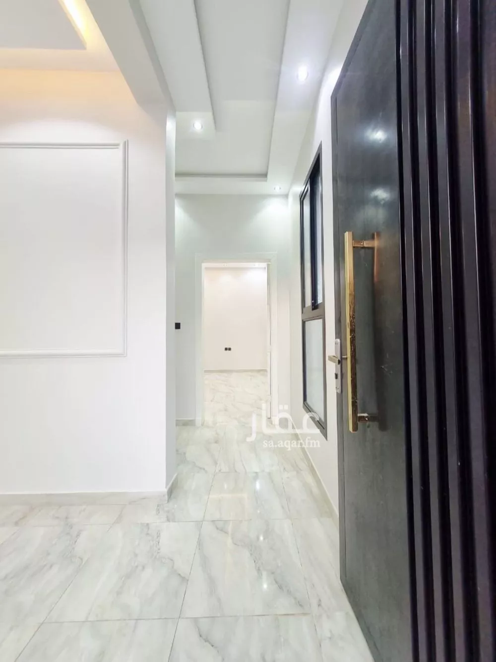 4 bedroom floor in Tuwaiq 8