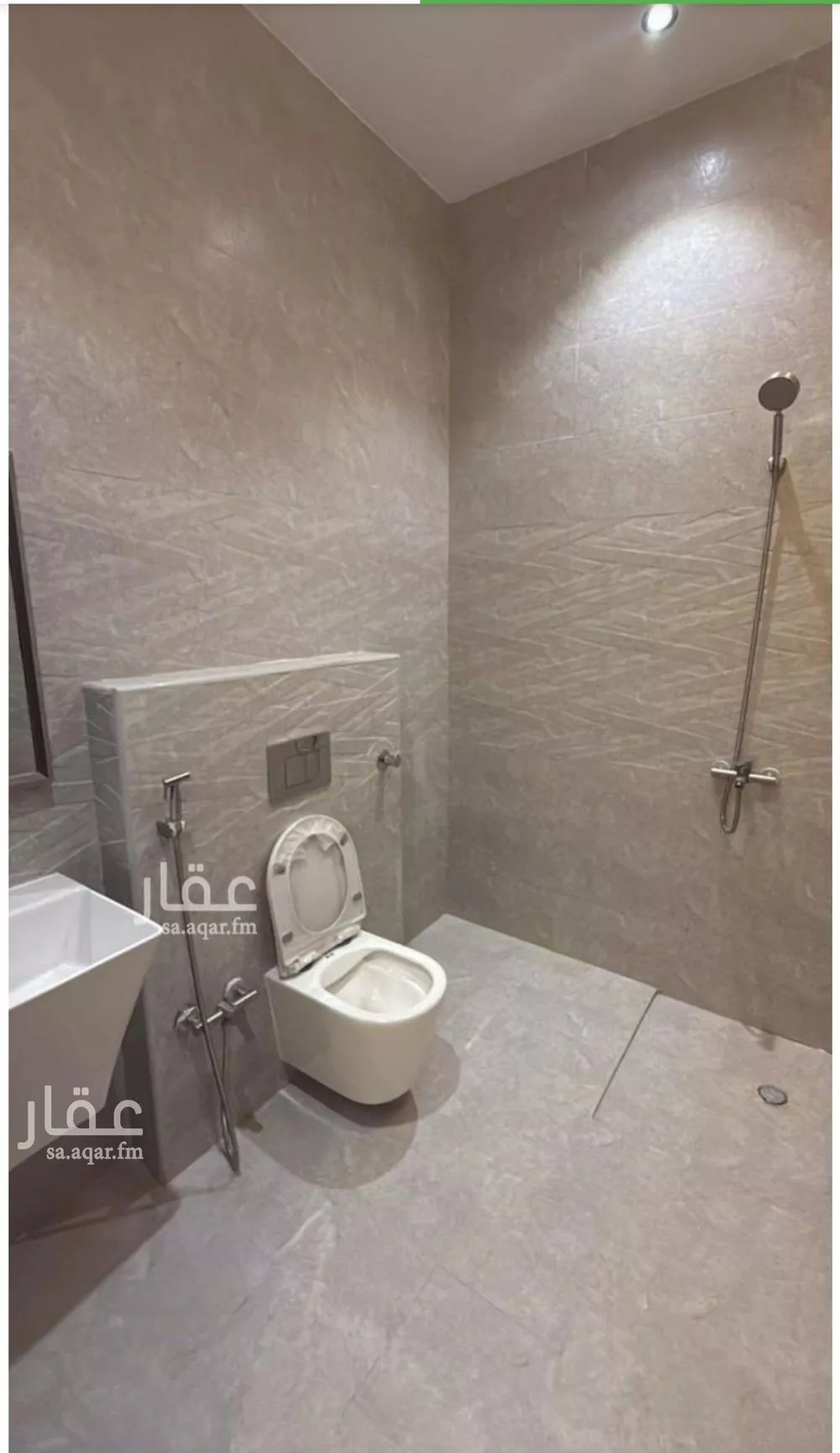 5 bedroom floor in Badr 8