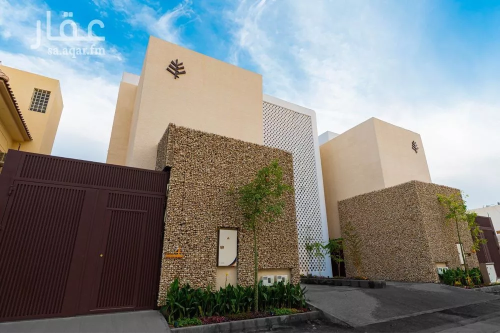 3 bedroom floor in Al Marwa 2