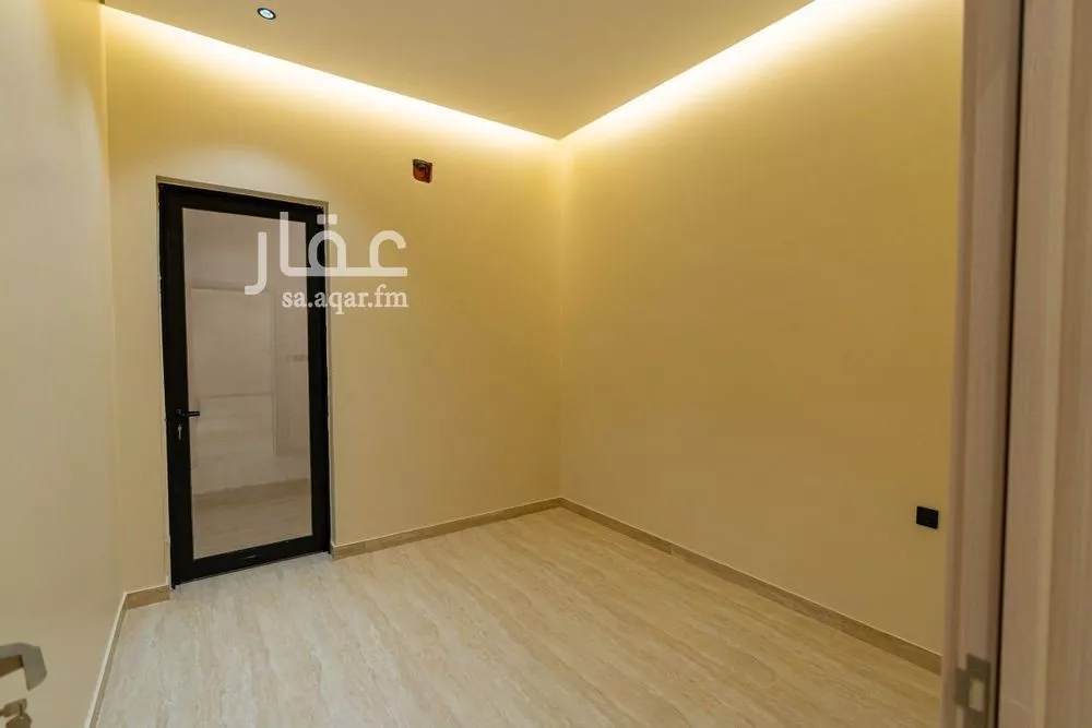 3 bedroom floor in Al Marwa 11
