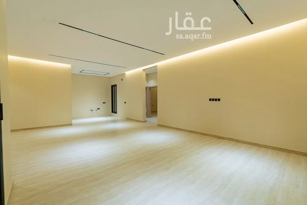 3 bedroom floor in Al Marwa 8
