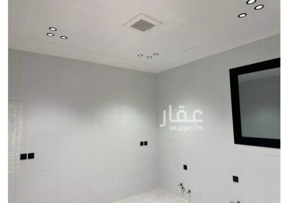 6 bedroom floor in Dirab 13