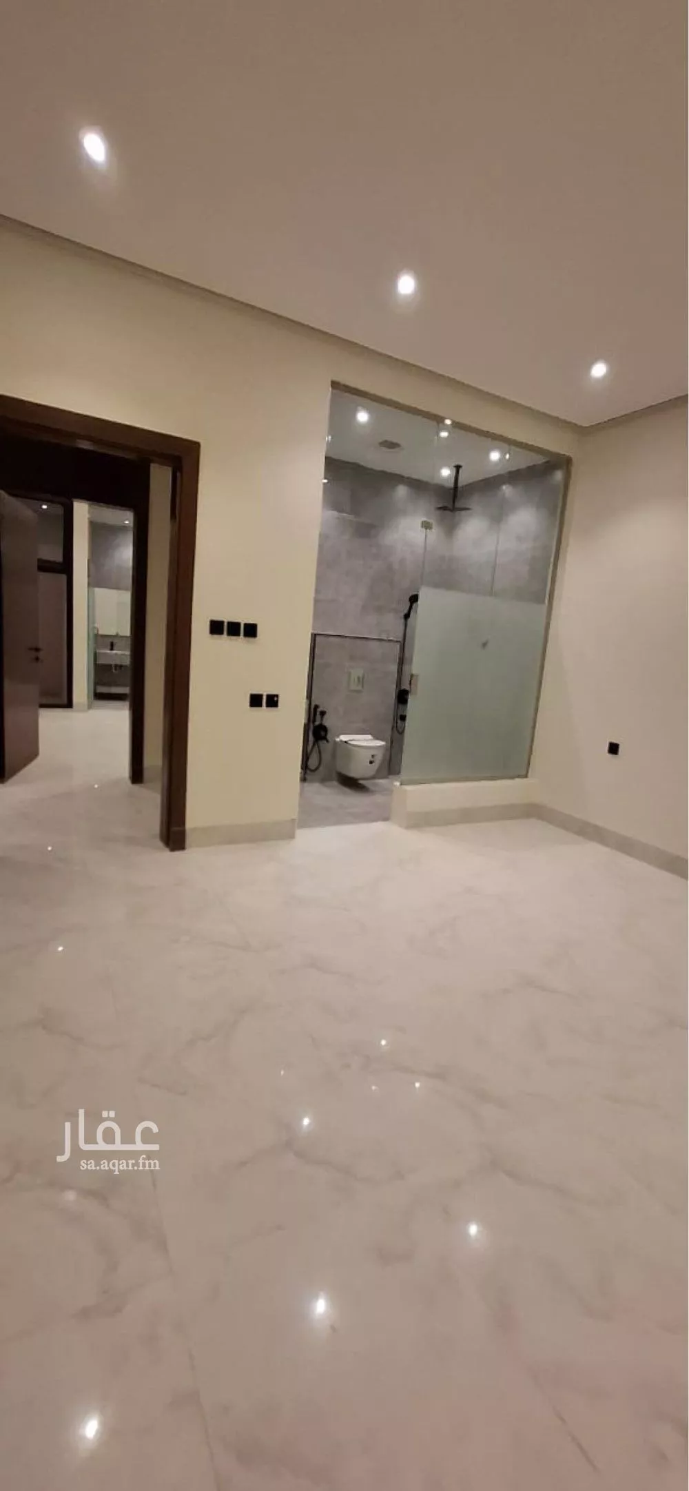 5 bedroom floor in Al Janadriyah 4