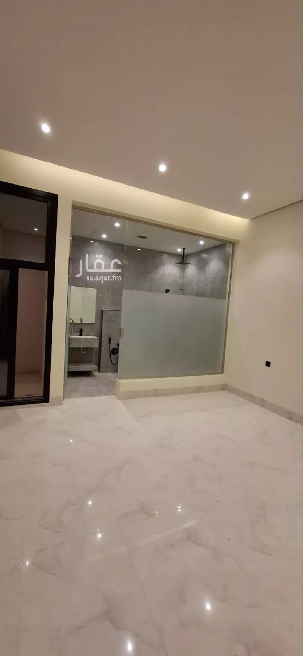 5 bedroom floor in Al Janadriyah 8