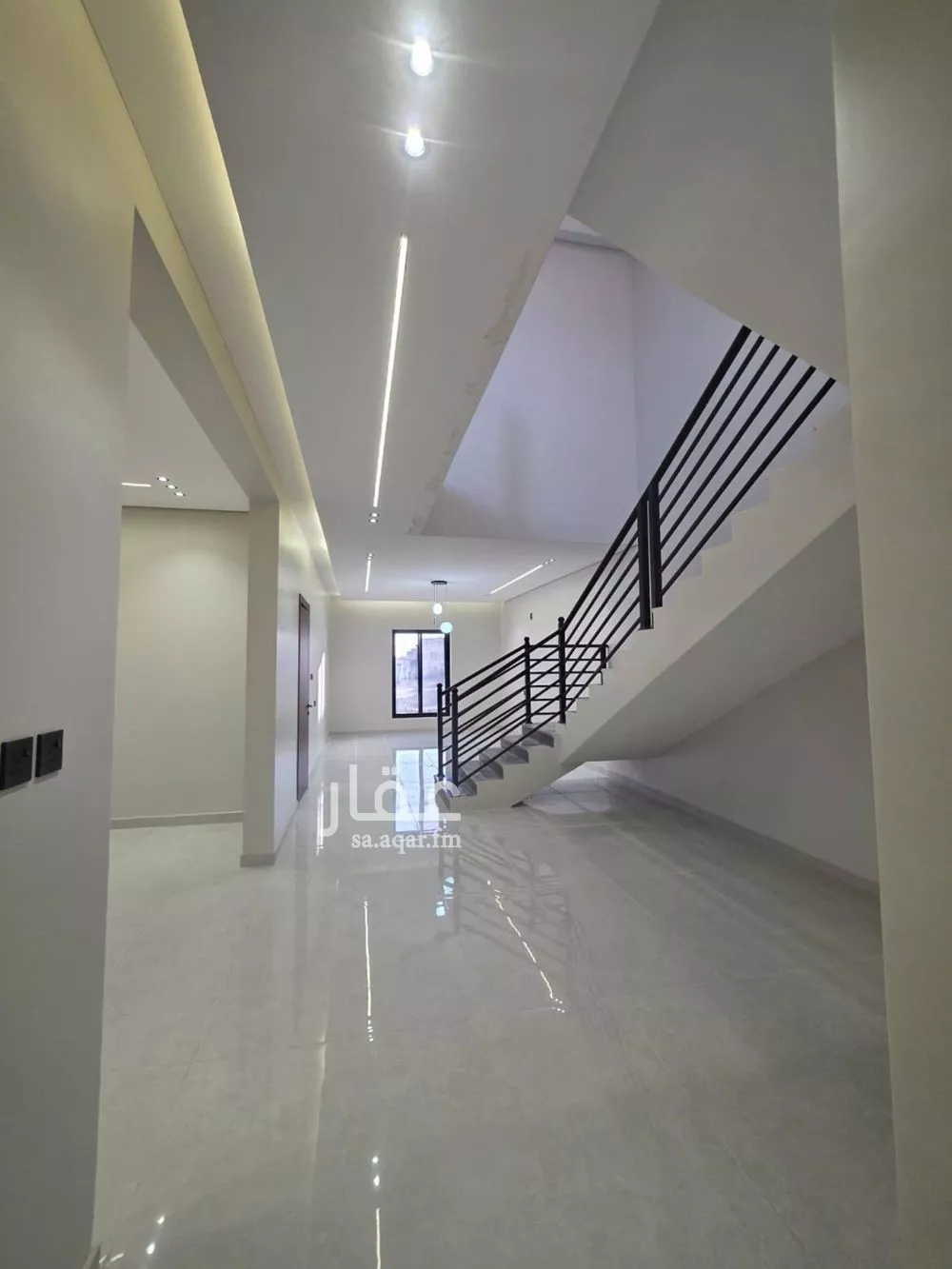 6 bedroom floor in Dahiat Namar 16