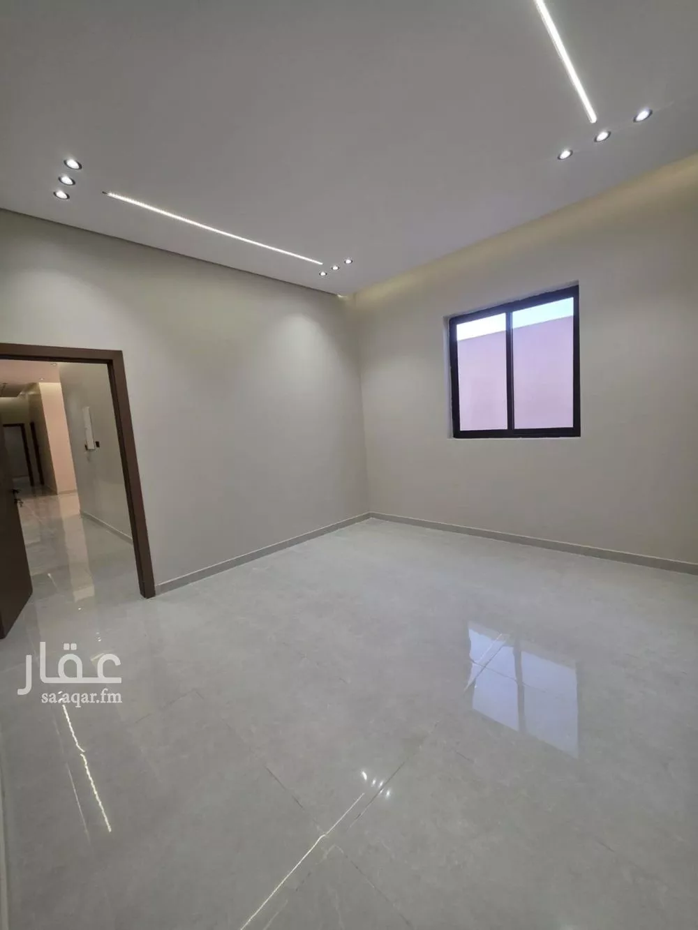 6 bedroom floor in Dahiat Namar 17