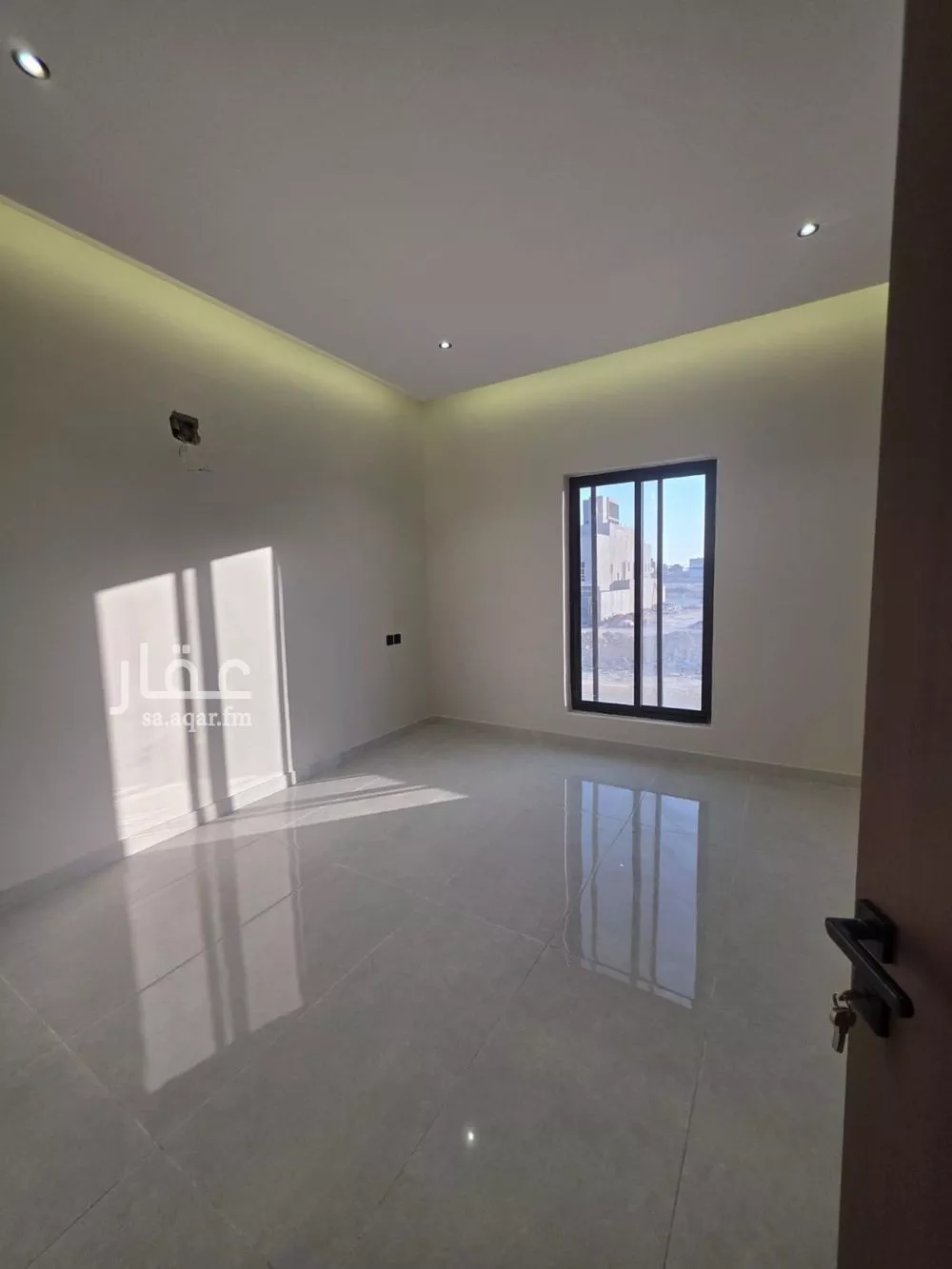 6 bedroom floor in Dahiat Namar 23
